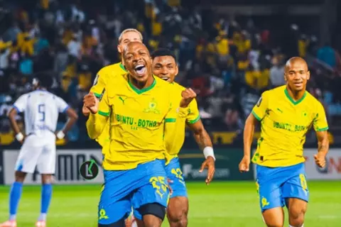 طريق الأهلي.. صنداونز يضع قدمًا في نصف النهائي باكتساح ستاد مالي (فيديو)